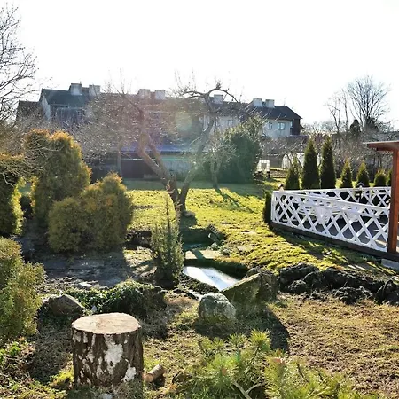 Vetevana Kodumajutus Kuressaari Exterior photo